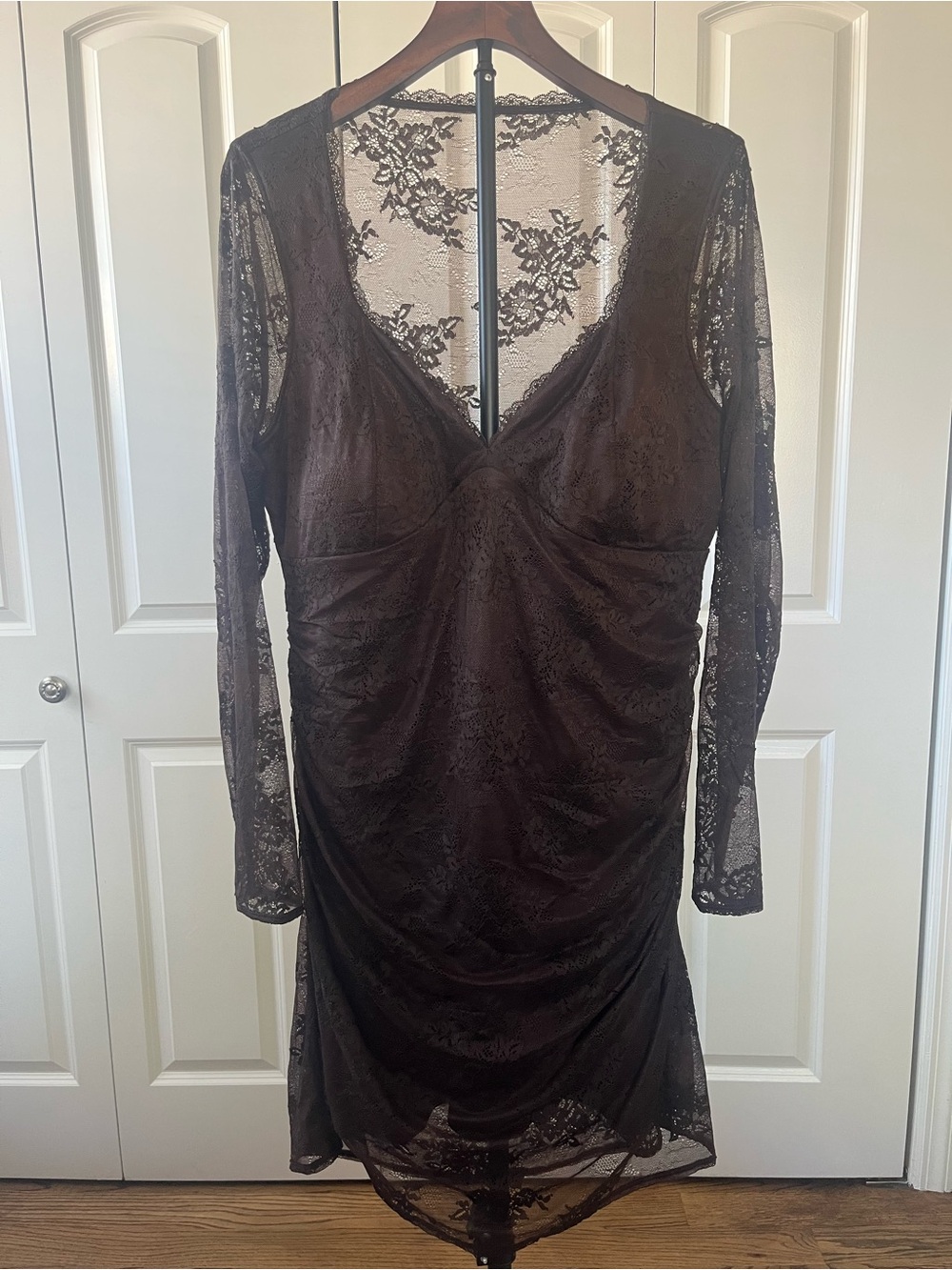 ✨Abercrombie & Fitch Zoe Bra-Free Long Sleeve Lace Mini Dress XL✨